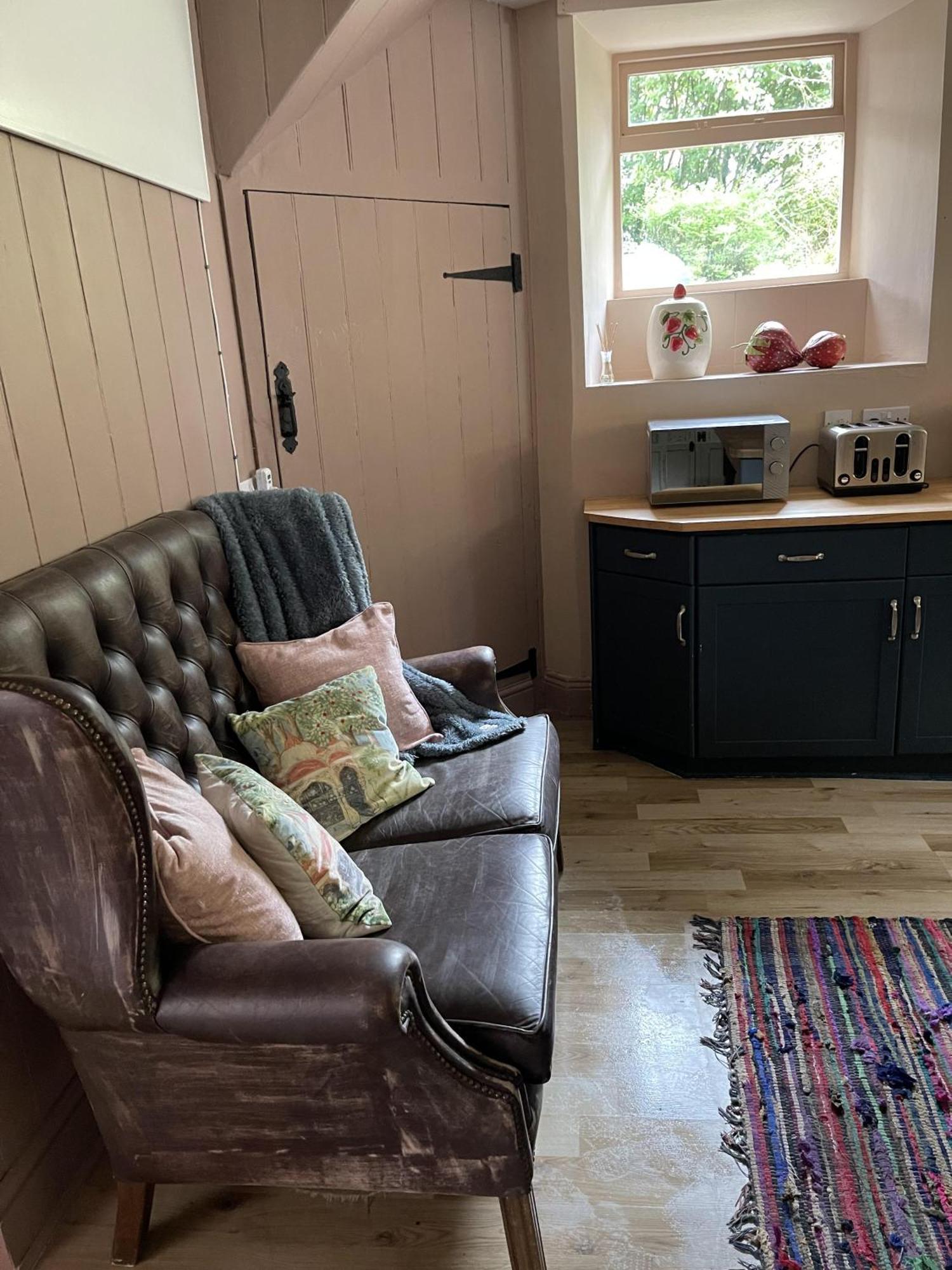 Stunning 2-Bedroomed Cottage コッカーマス エクステリア 写真